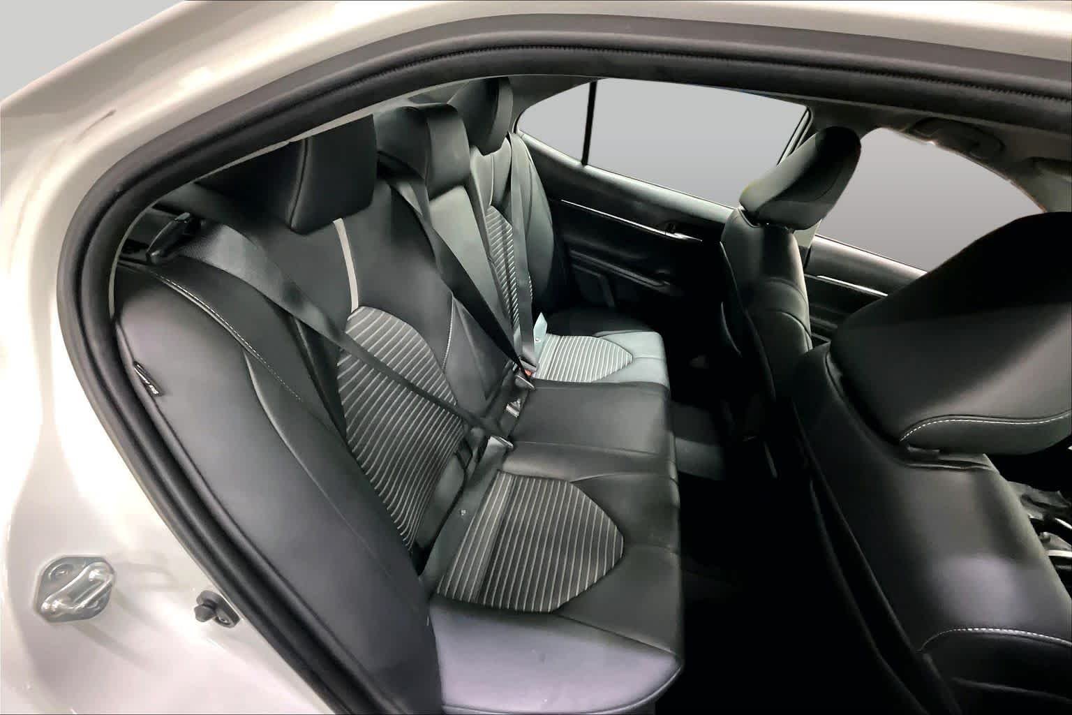 Used 2024 Ice Cap Toyota SE image 20