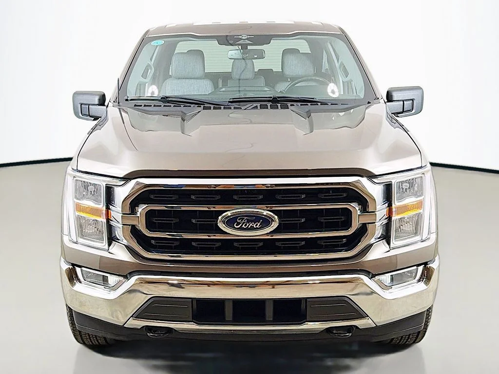 Used 2023 Stone Gray Metallic Ford XLT image 11