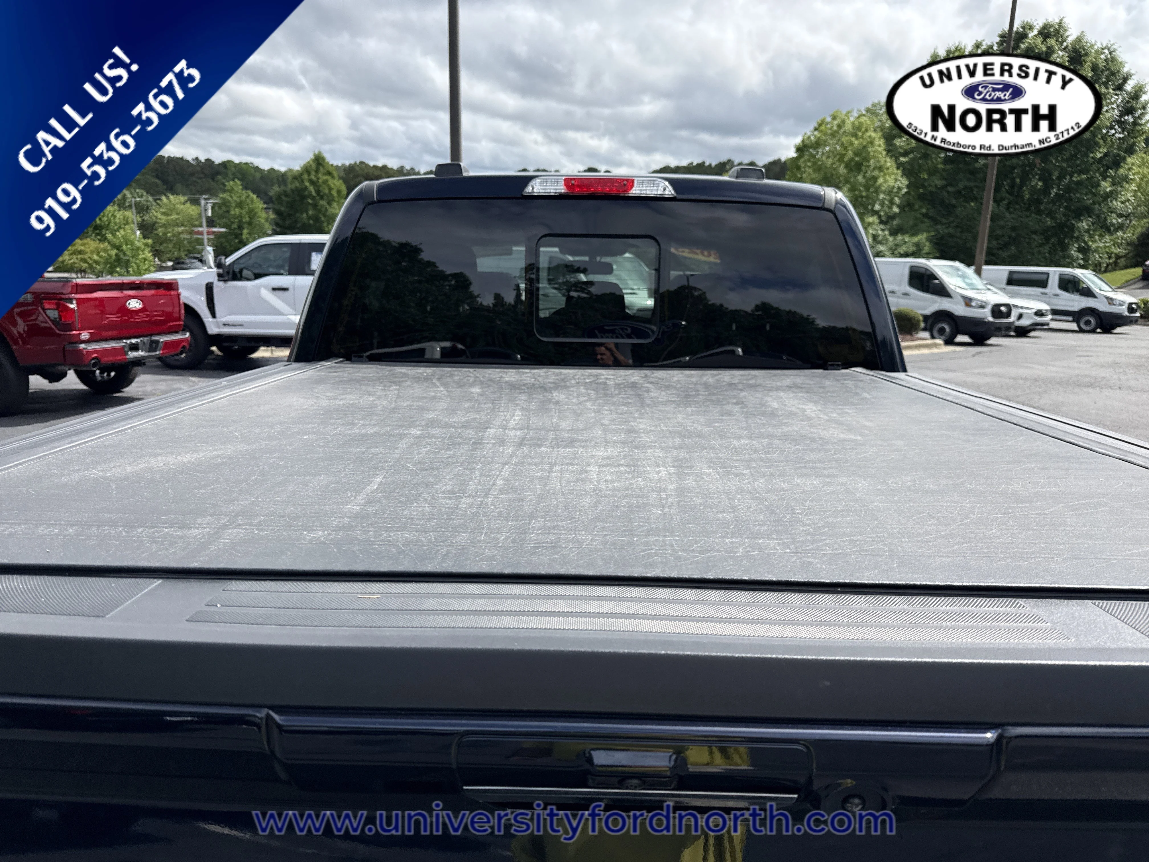 Used 2023 Antimatter Blue Metallic Ford LARIAT image 10