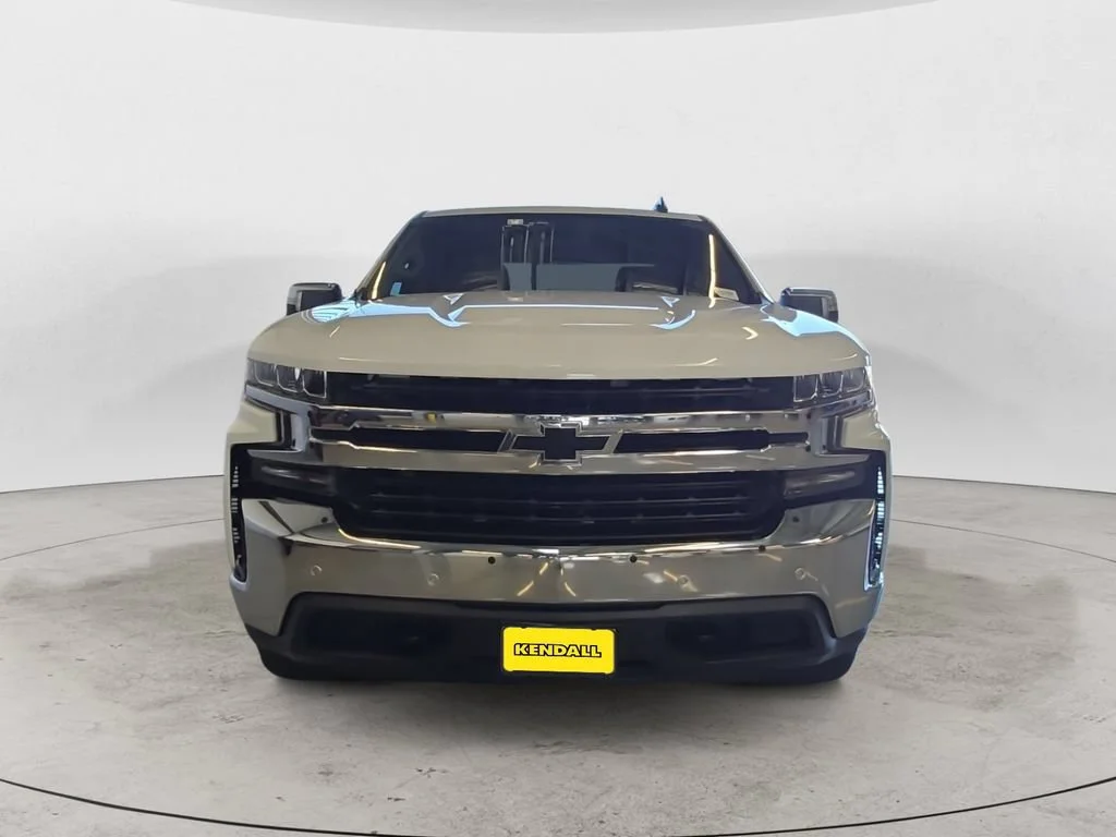 Used 2019 White Chevrolet LT image 2