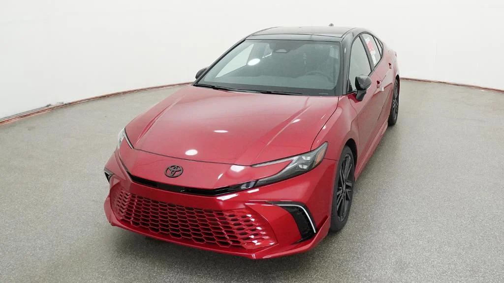 New 2026 Supersonic Red with Midnight Black Metallic roof Toyota XSE image 20