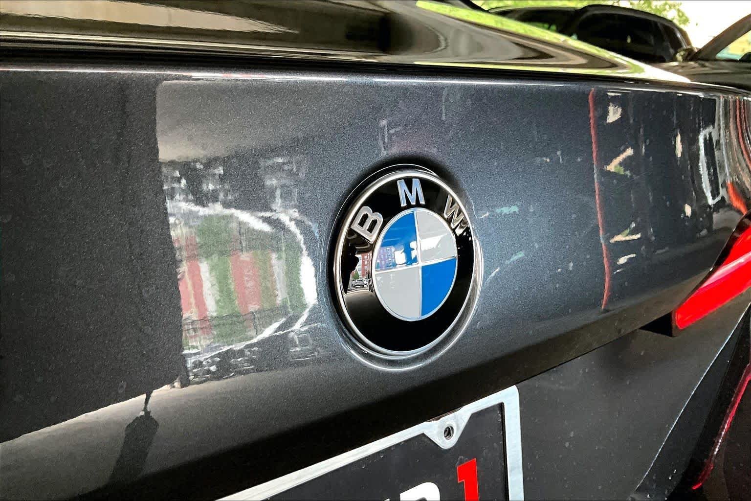 Certified Used 2026 Dark Graphite Metallic BMW 530i image 30