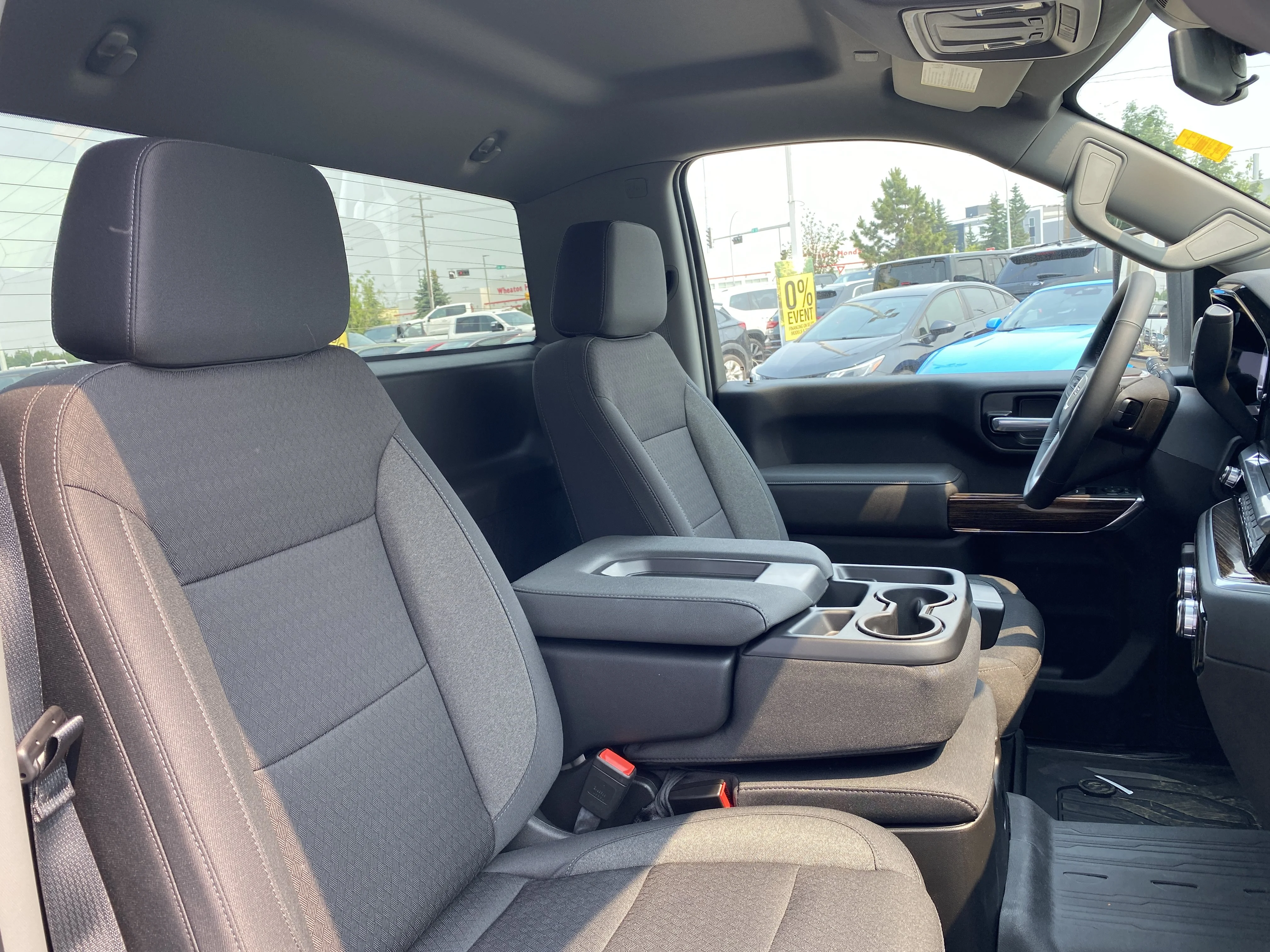 New 2026 Summit White GMC SLE image 25