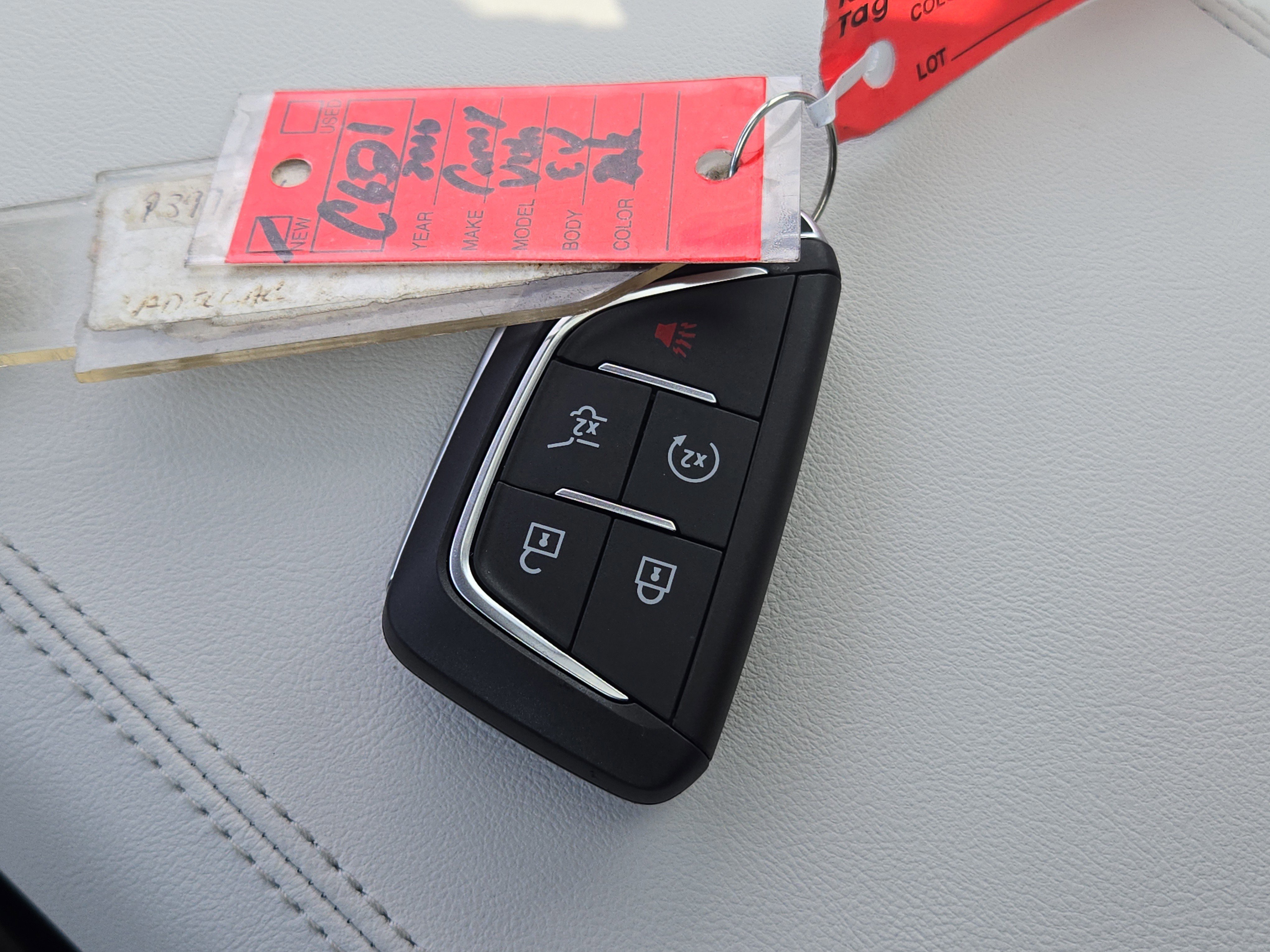 2026 Cadillac VISTIQ Sport - Photo 29