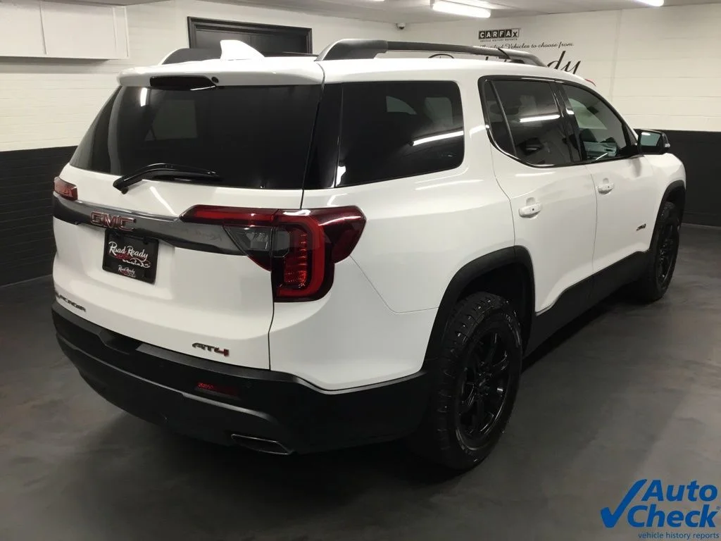 Used 2022 White GMC AT4 image 11