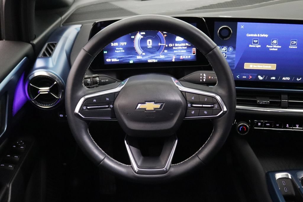 2024 Chevrolet Equinox EV LT - Photo 19