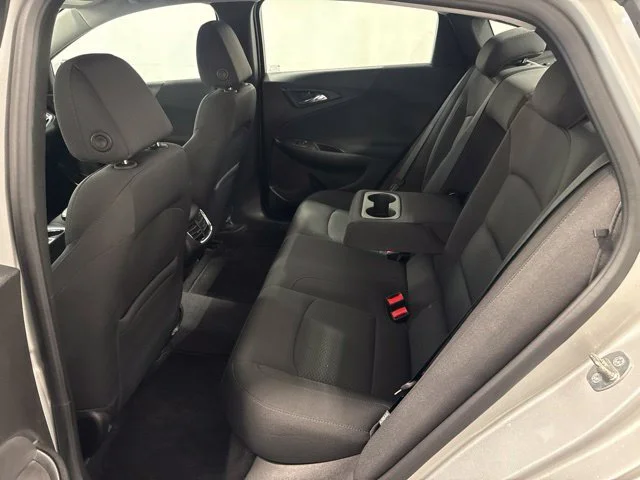Used 2017 SILVER ICE METALLIC Chevrolet LT image 29