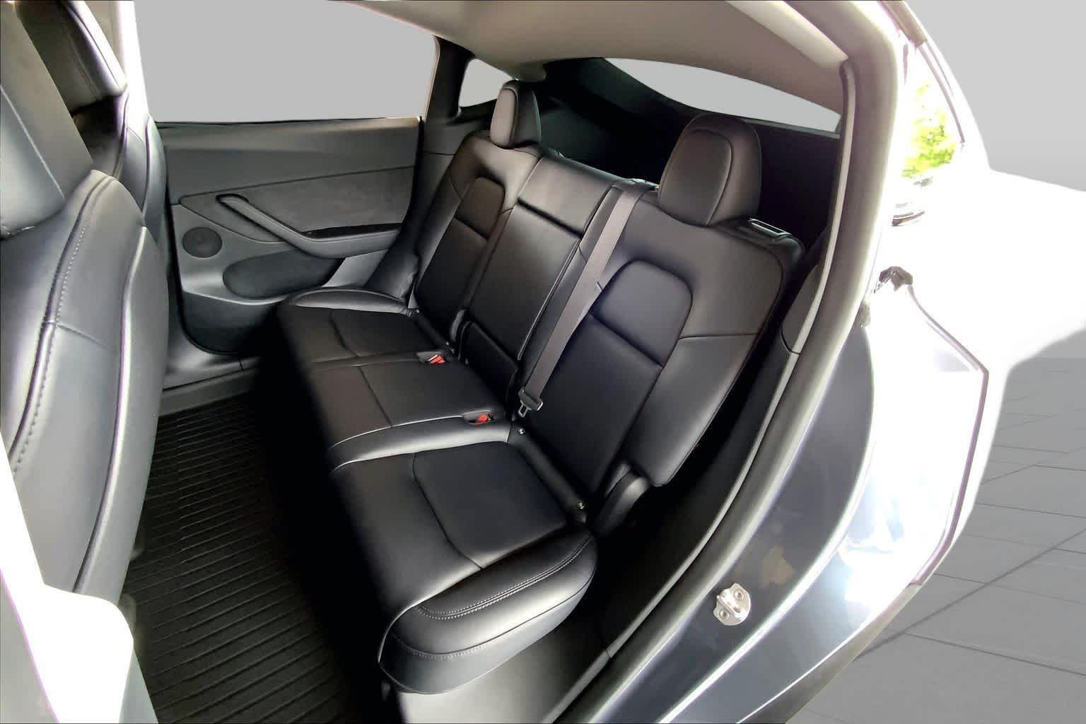 Used 2022 Deep Blue Metallic Tesla Performance image 18