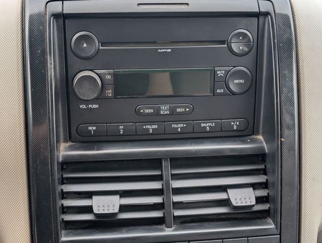Used 2007  Ford XLT image 30