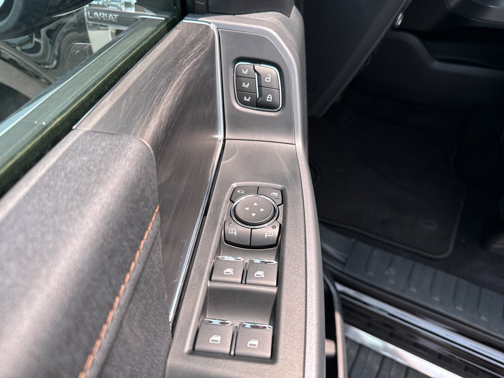 2025 Ford F-150 Lariat - Photo 23