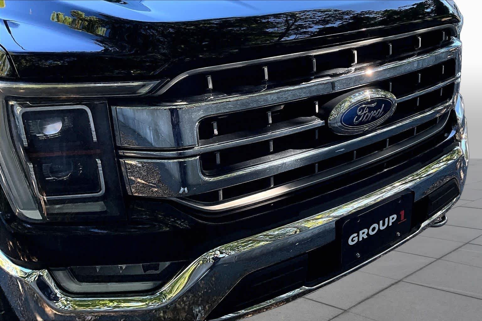 Used 2021 Agate Black Metallic Ford LARIAT image 29