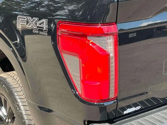 New 2026 Agate Black Metallic Ford XLT image 10