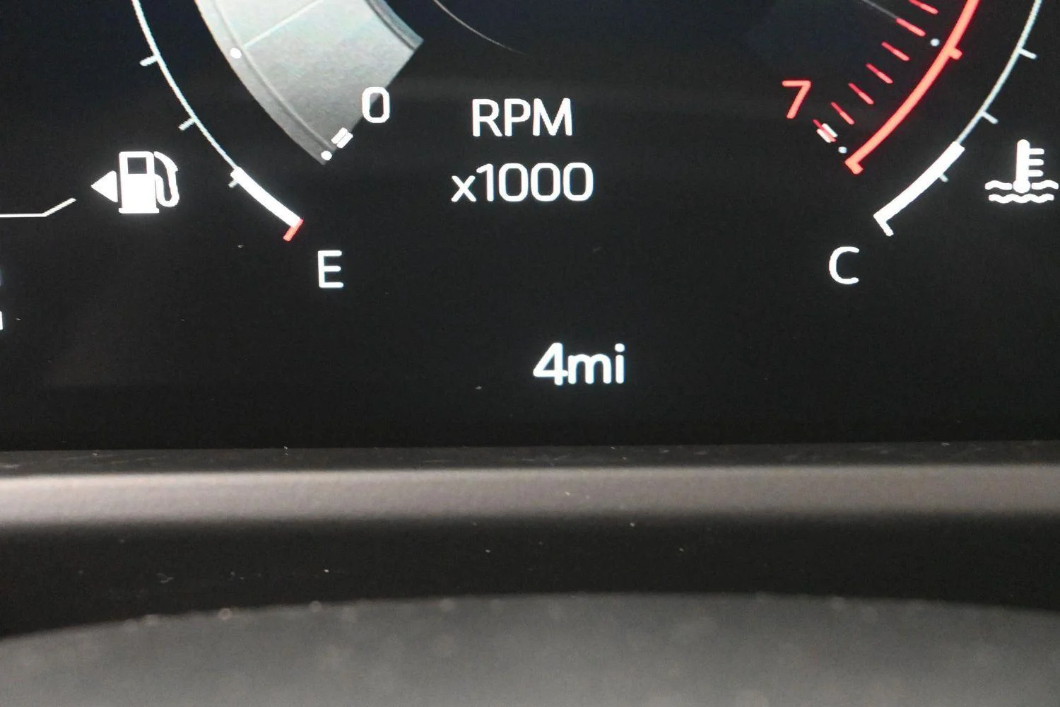 2026 GMC Acadia AT4 - Photo 30