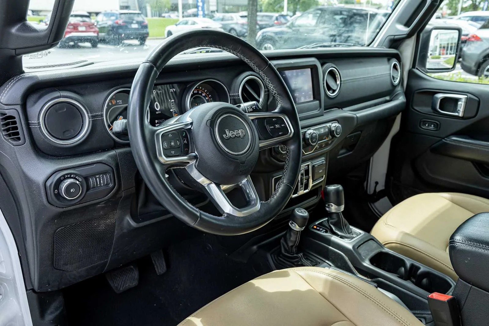 Used 2018 Bright White Clearcoat Jeep Sahara image 13