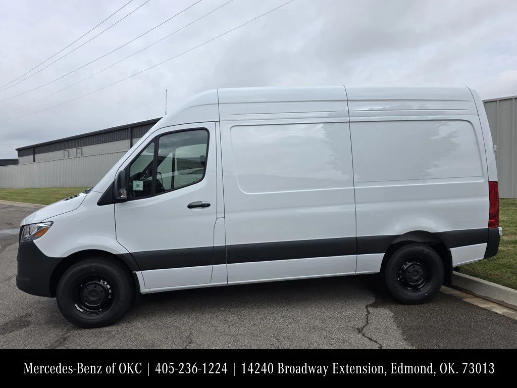 New 2026 Arctic White Mercedes-Benz Cargo 144 WB image 2