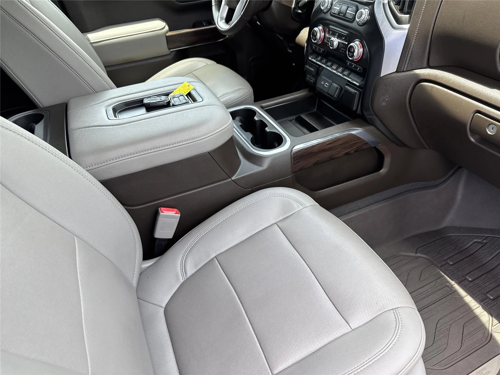 Used 2021 CAYENNE RED TINTCOAT GMC SLT image 35