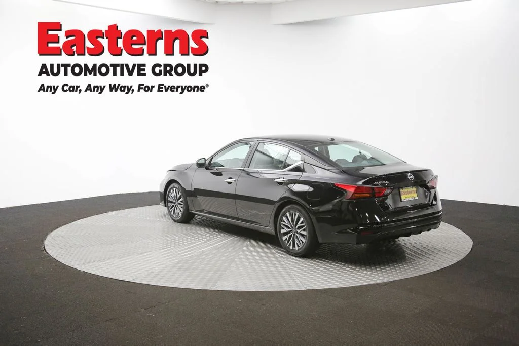 Used 2024 Black Nissan 2.5 SV image 61