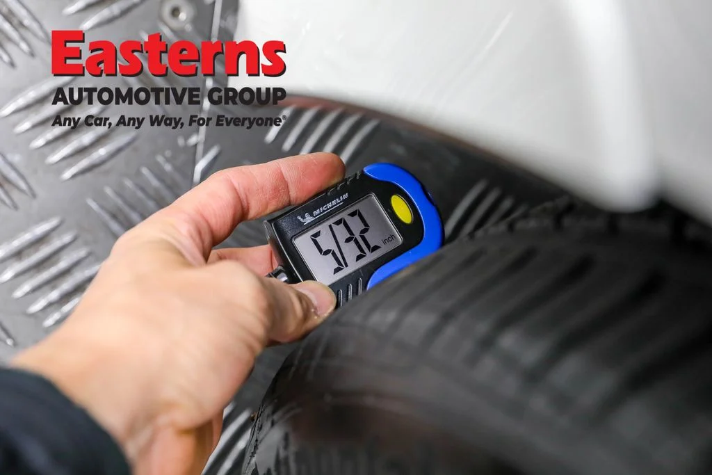 Used 2024 White Nissan 2.5 SV image 28