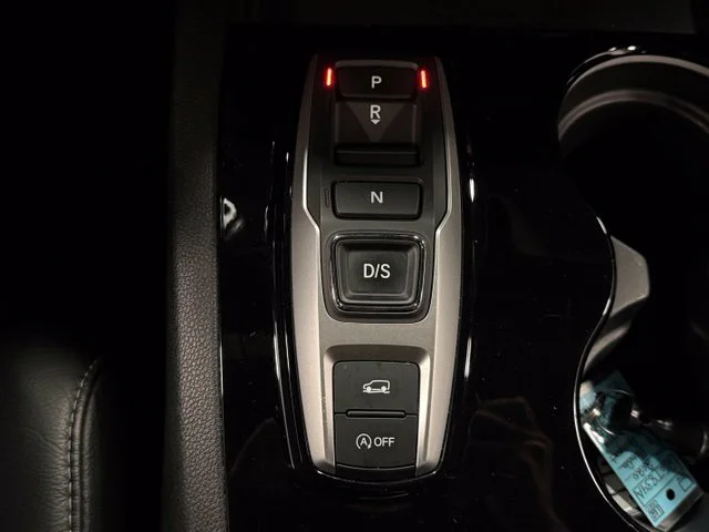 Used 2020 Black Honda Touring image 27