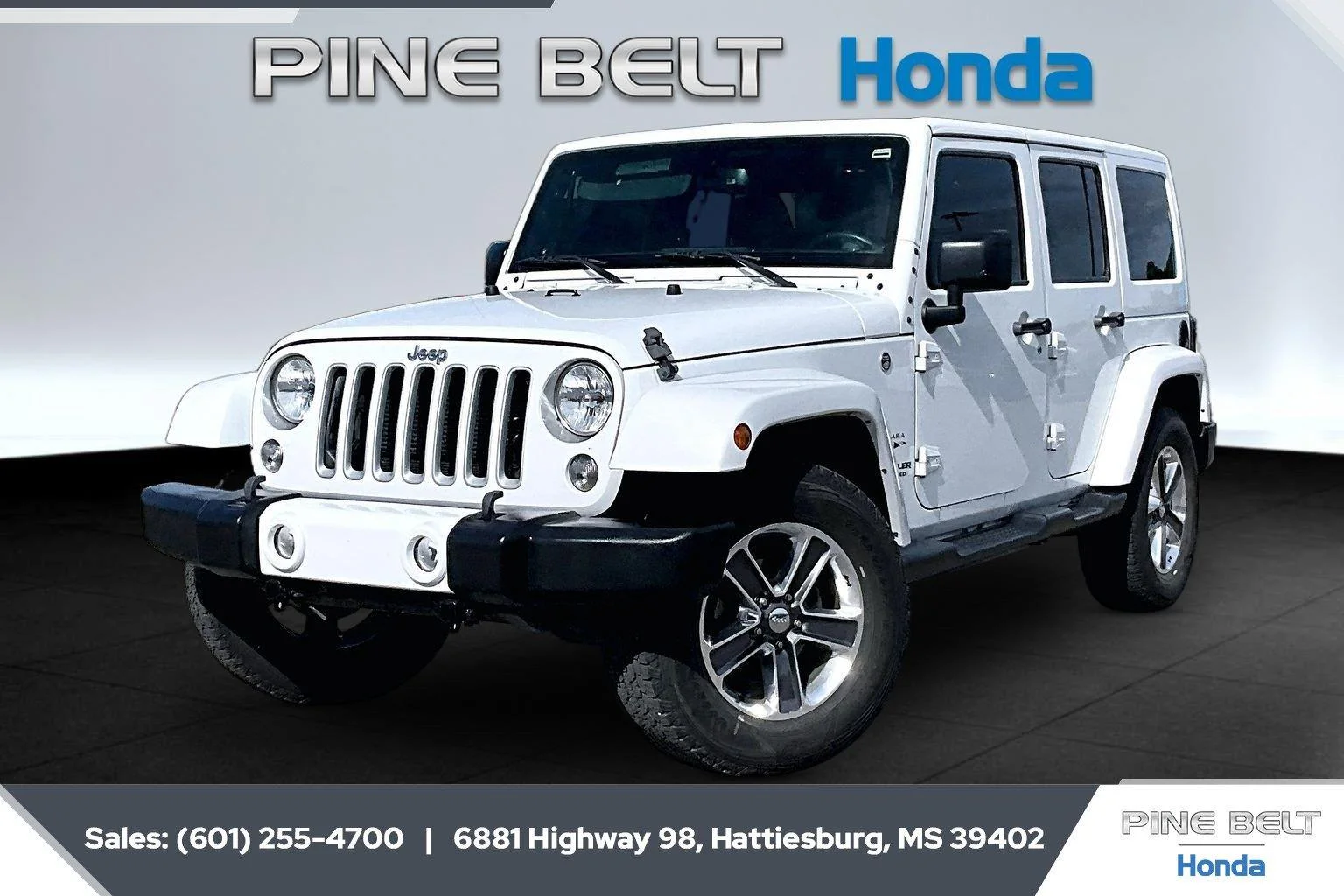 Used 2016 Bright White Clearcoat Jeep Sahara image 10