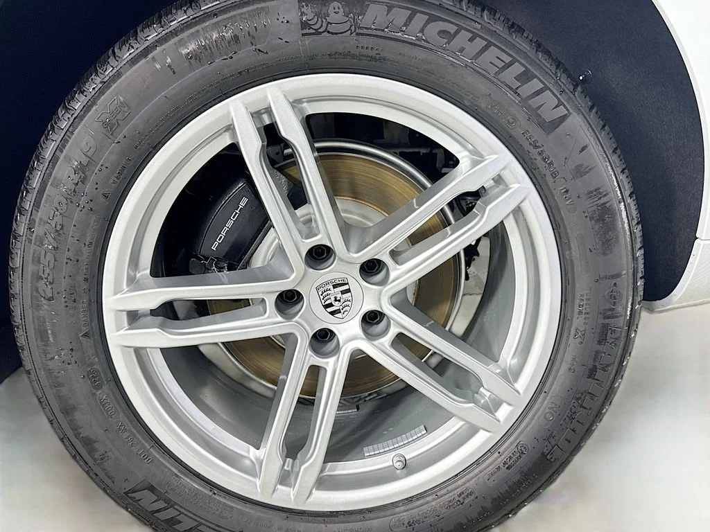 New 2026 Carrara White Metallic Porsche  image 32