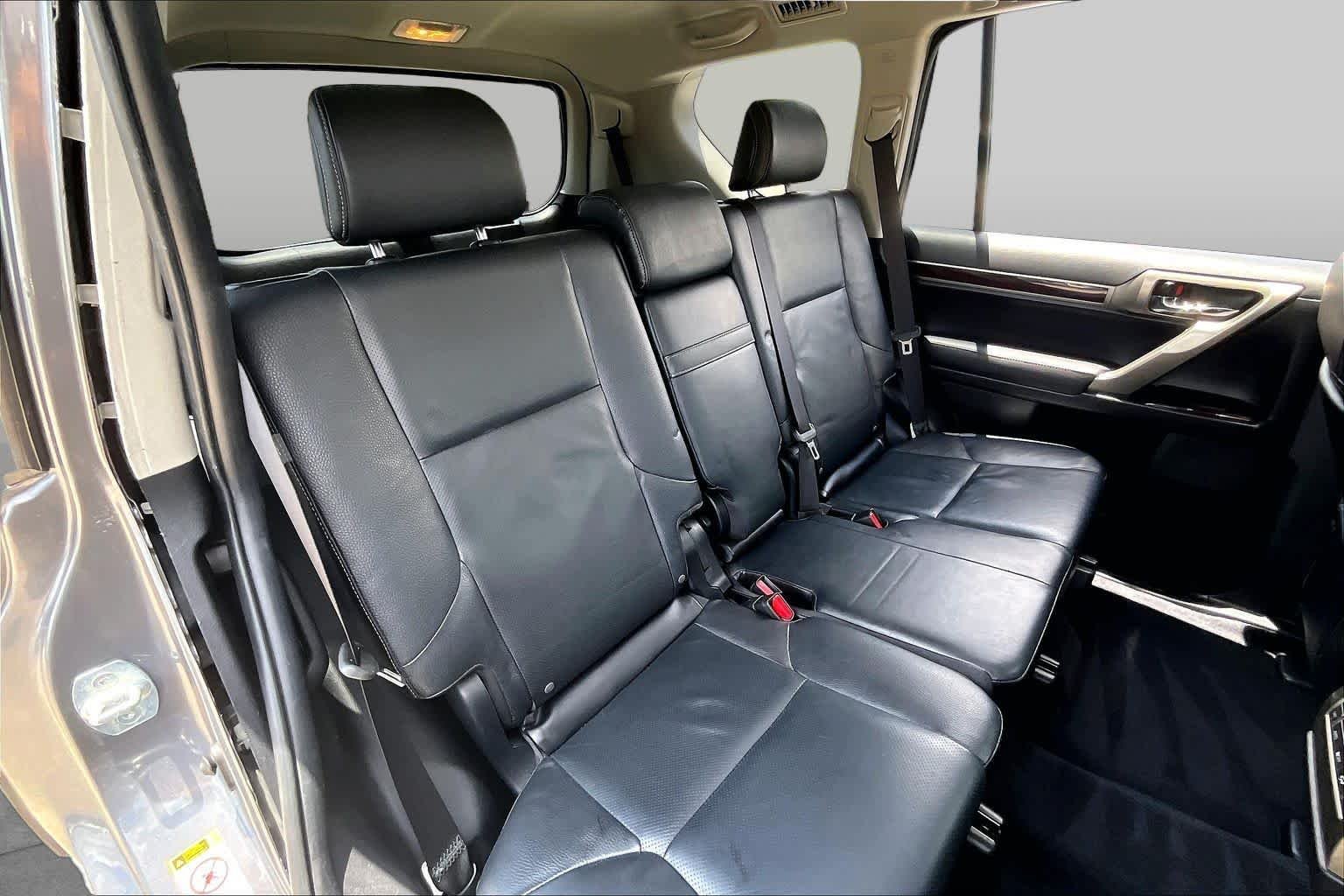 Used 2015 Nebula Gray Pearl Lexus  image 17