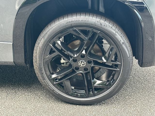 New 2026 Platinum Gray Metallic Volkswagen 2.0T SE R-Line Black image 20