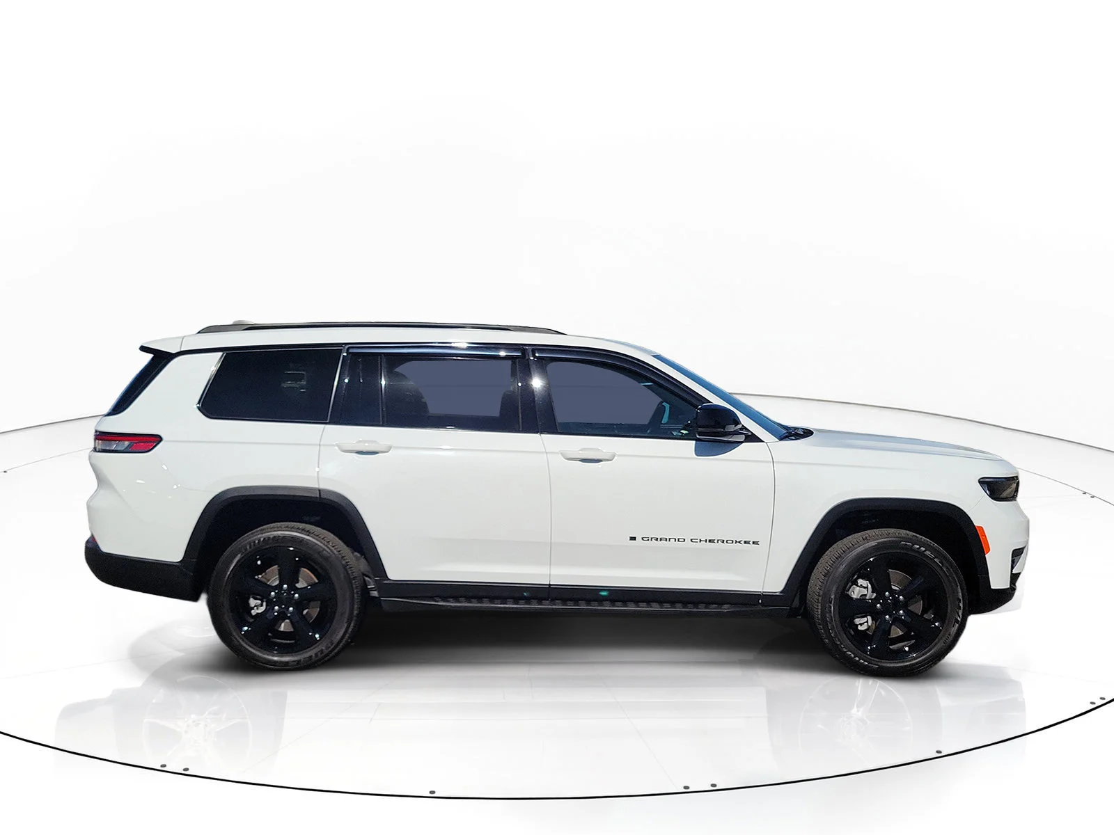Certified Used 2025 White Jeep Altitude image 2