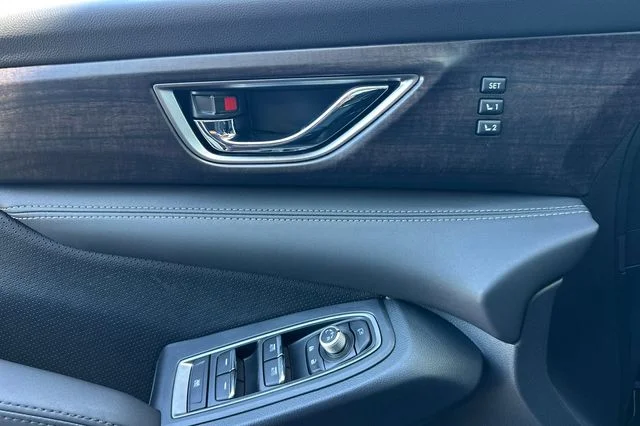 New 2026 AUTUMN GREEN METALLIC Subaru Touring 7-Passenger image 8