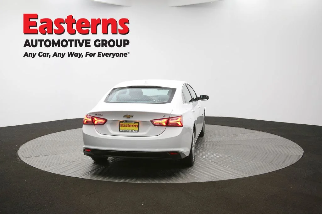 Used 2022 White Chevrolet LT image 35