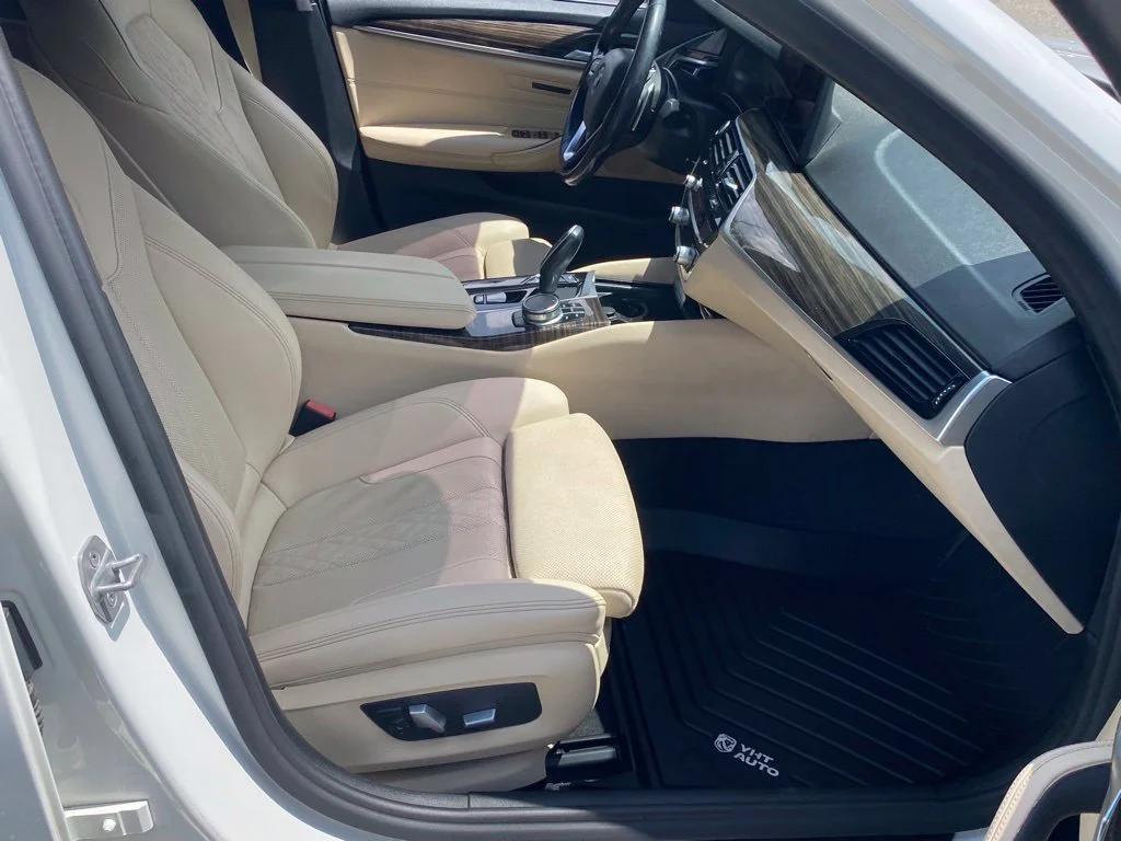 Used 2021 White BMW 530i image 15