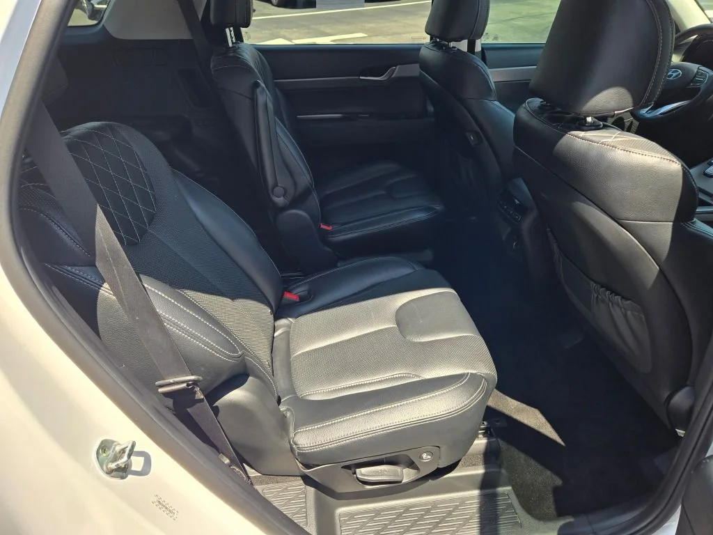 Used 2022 White Hyundai SEL image 10