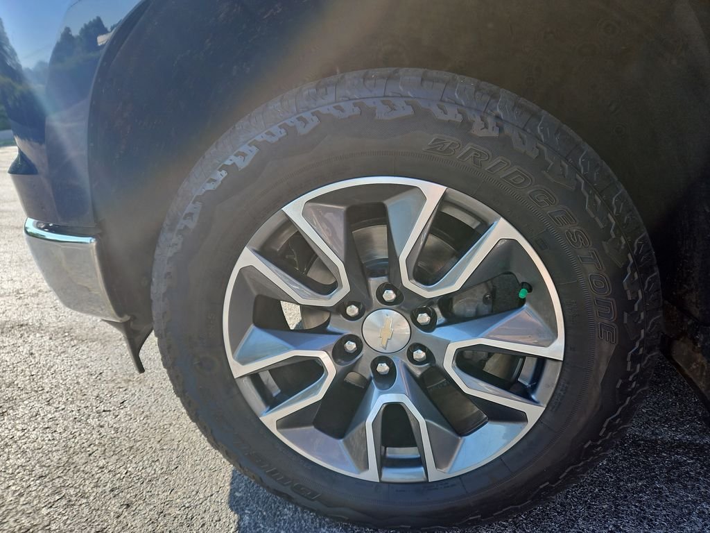 Used 2023 Blue Chevrolet LT image 28