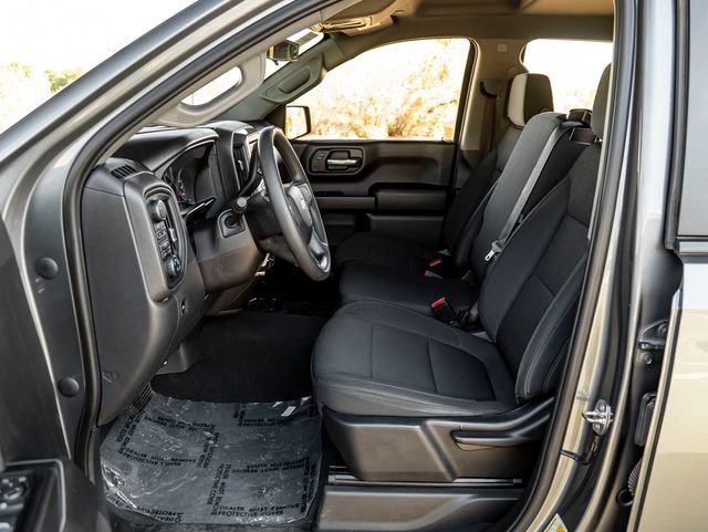 Used 2021 Satin Steel Metallic Chevrolet Custom image 18
