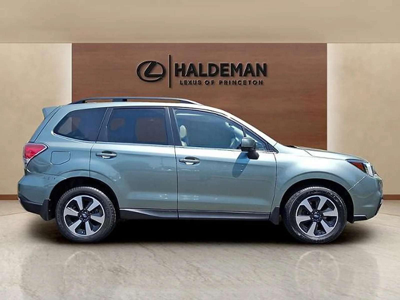 Used 2018 Jasmine Green Metallic Subaru 2.5i Limited image 7