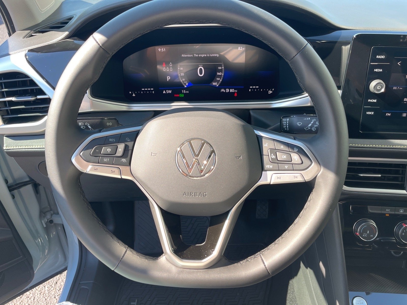 New 2027 Platinum Gray Metallic 2r2r Volkswagen Sport image 7