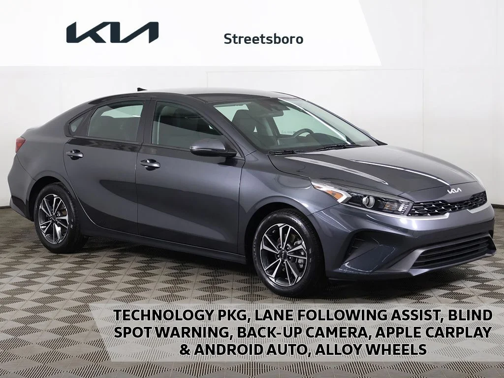 2024 Kia Forte LXS AT's photo