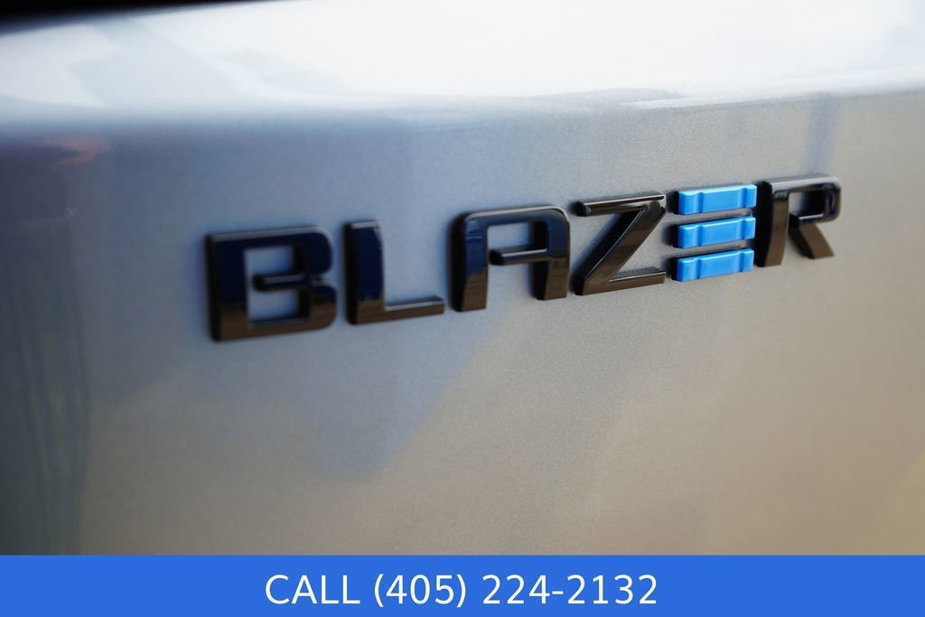 2025 Chevrolet Blazer EV LT - Photo 6