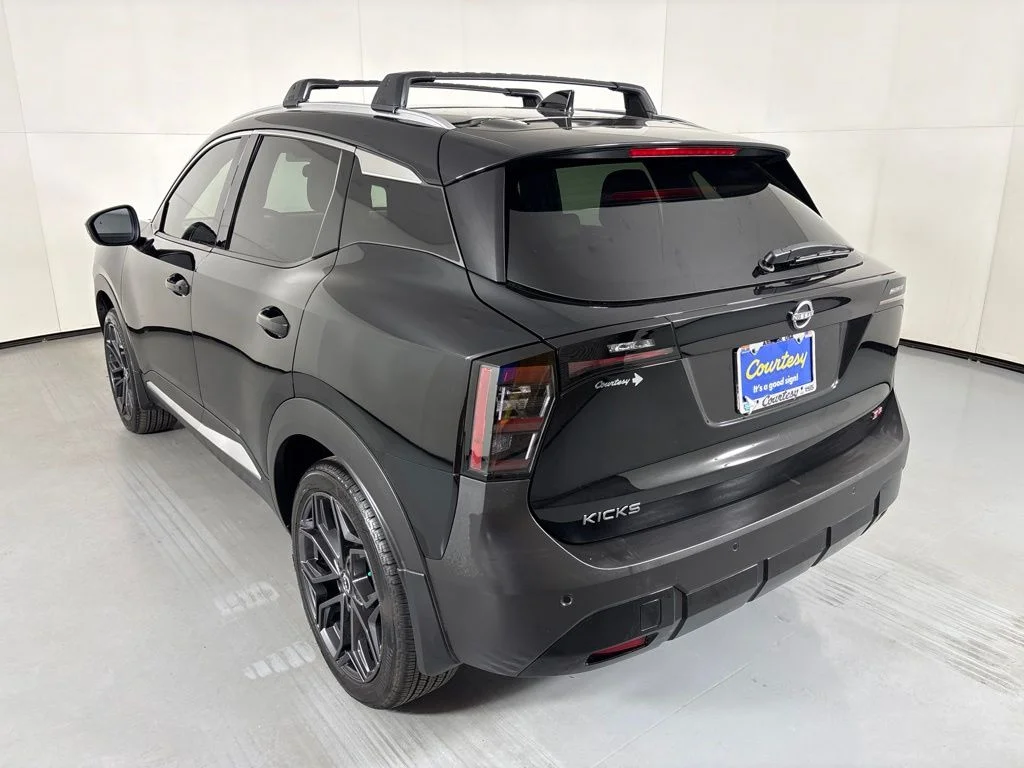 Used 2025 Black Nissan SR image 6
