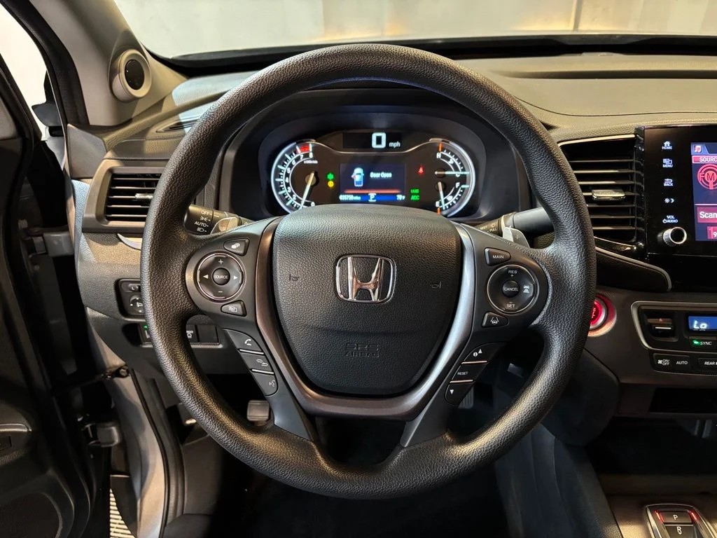 Certified Used 2023 Lunar Silver Metallic Honda AWD SPORT image 11