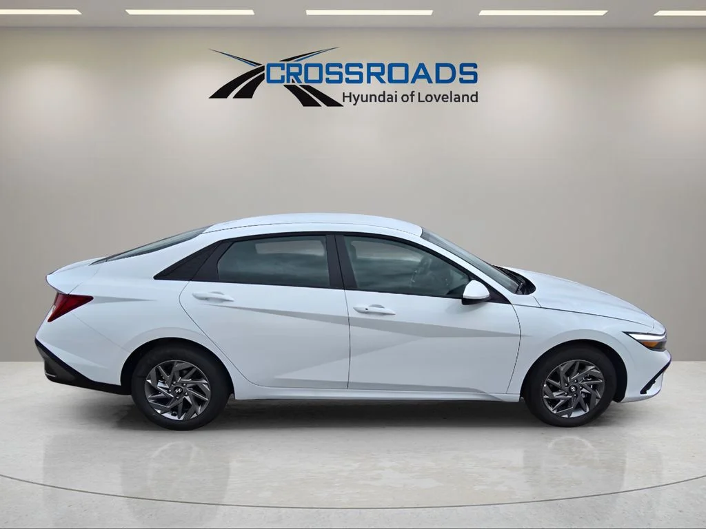 Used 2026 Serenity White Hyundai Blue image 7