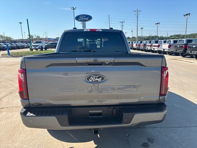 New 2026 Gray Ford XLT image 5