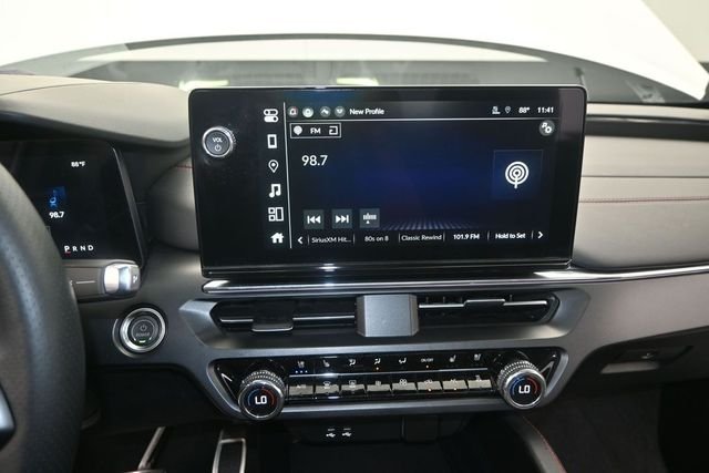 Used 2024 Snowfall Pearl Acura Base image 8