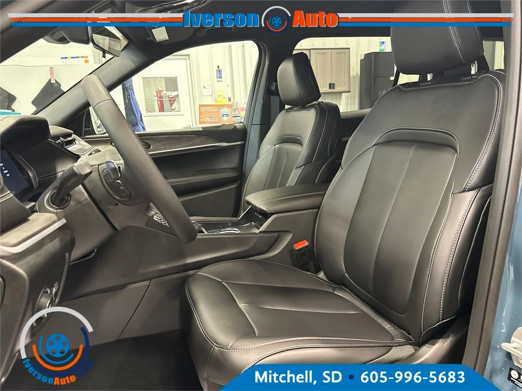 New 2026 Blue Jeep Limited image 15