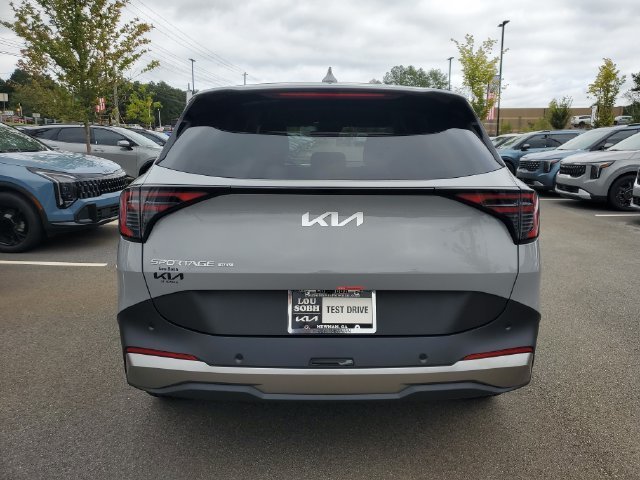 New 2027 Wolf Gray Kia S image 5