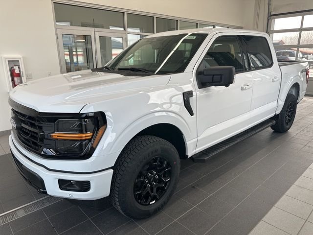 New 2026 Oxford White Ford XLT image 5