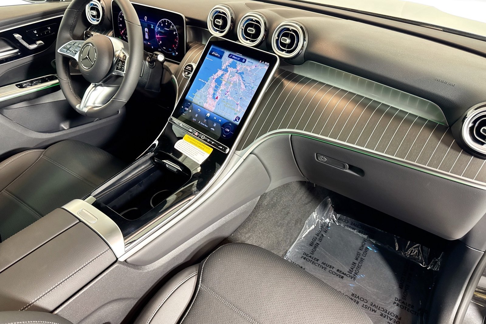 New 2026 Graphite Grey Metallic Mercedes-Benz GLC 300 image 27