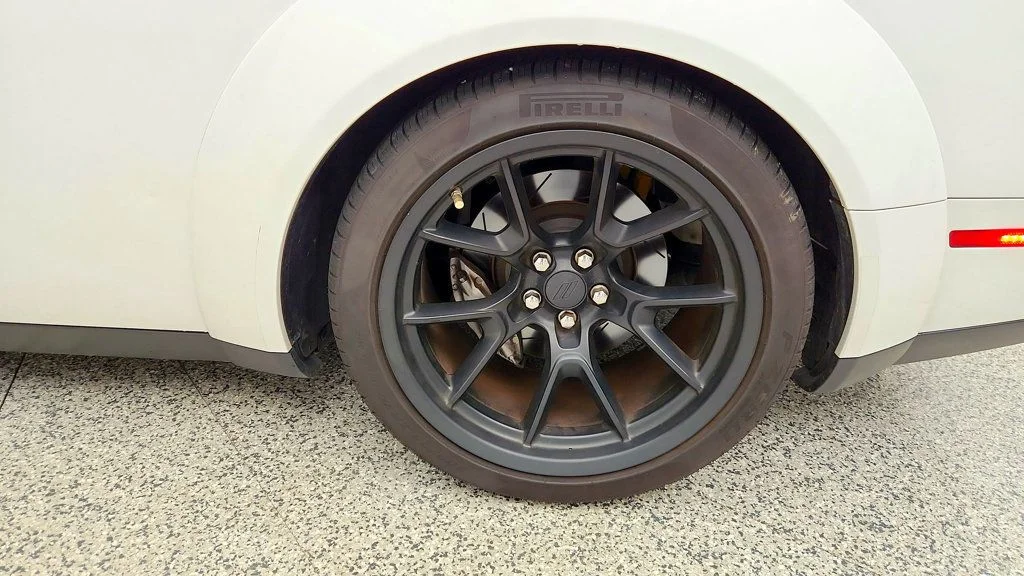 Used 2020 White Knuckle Clearcoat Dodge R/T Scat Pack 50th Ann. Widebody RWD w/ harman/kardon & Sunroof image 9