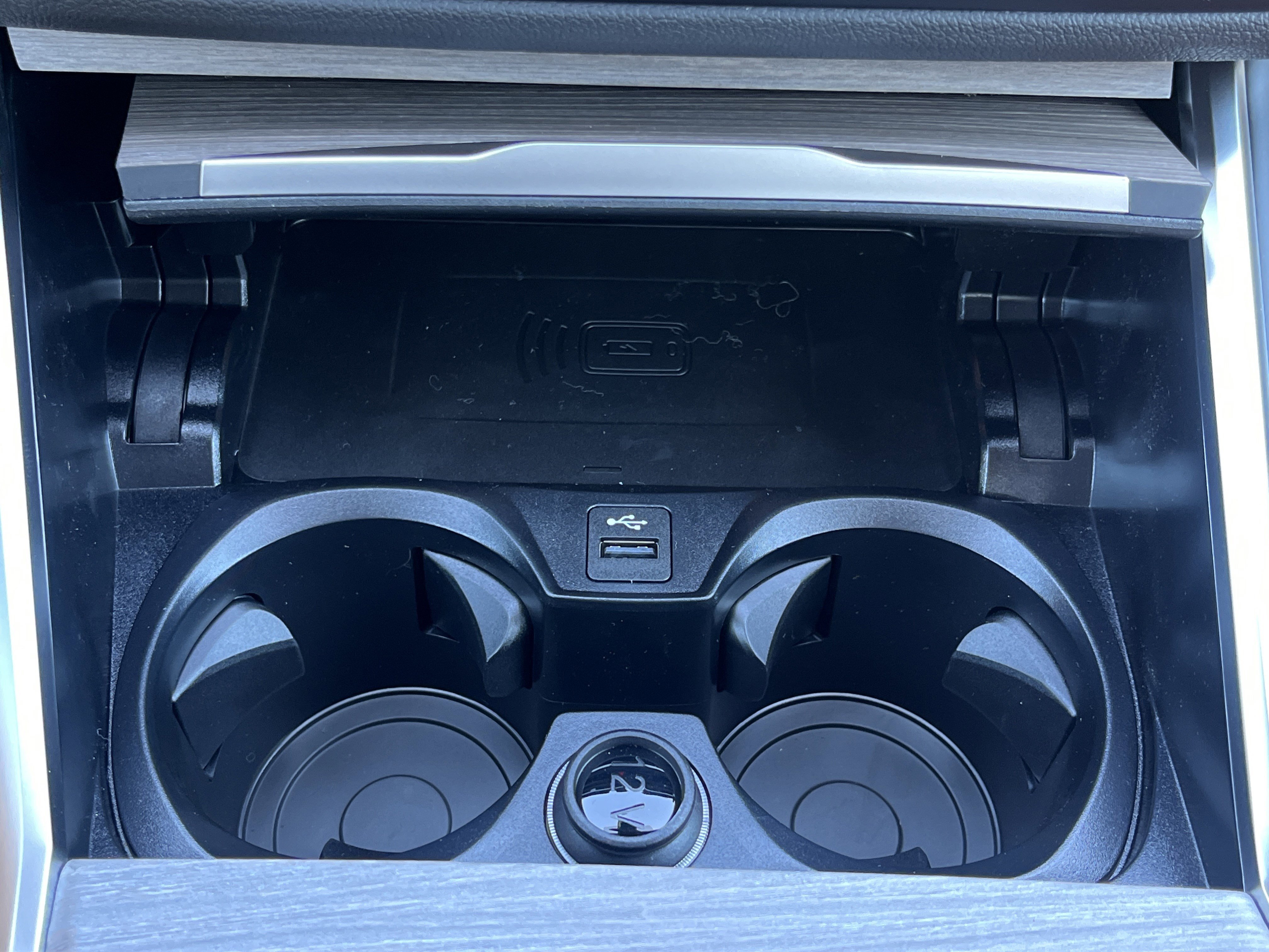 2026 BMW 3 Series 330i - Photo 7