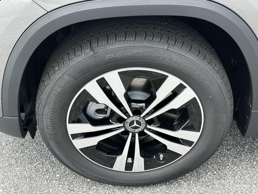 New 2026 Mountain Grey Metallic Mercedes-Benz GLA 250 image 50
